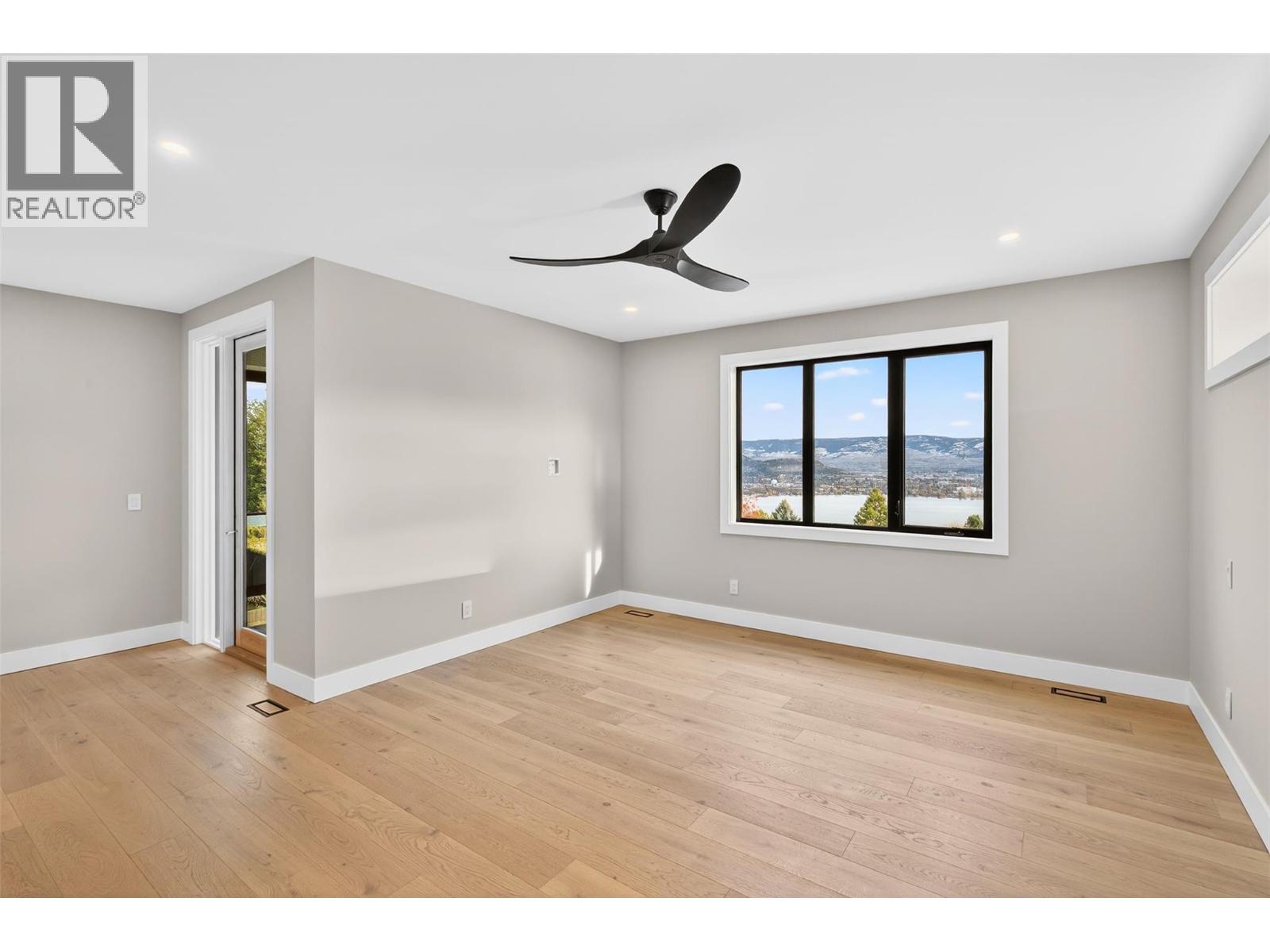  2235 Thacker Drive, West Kelowna