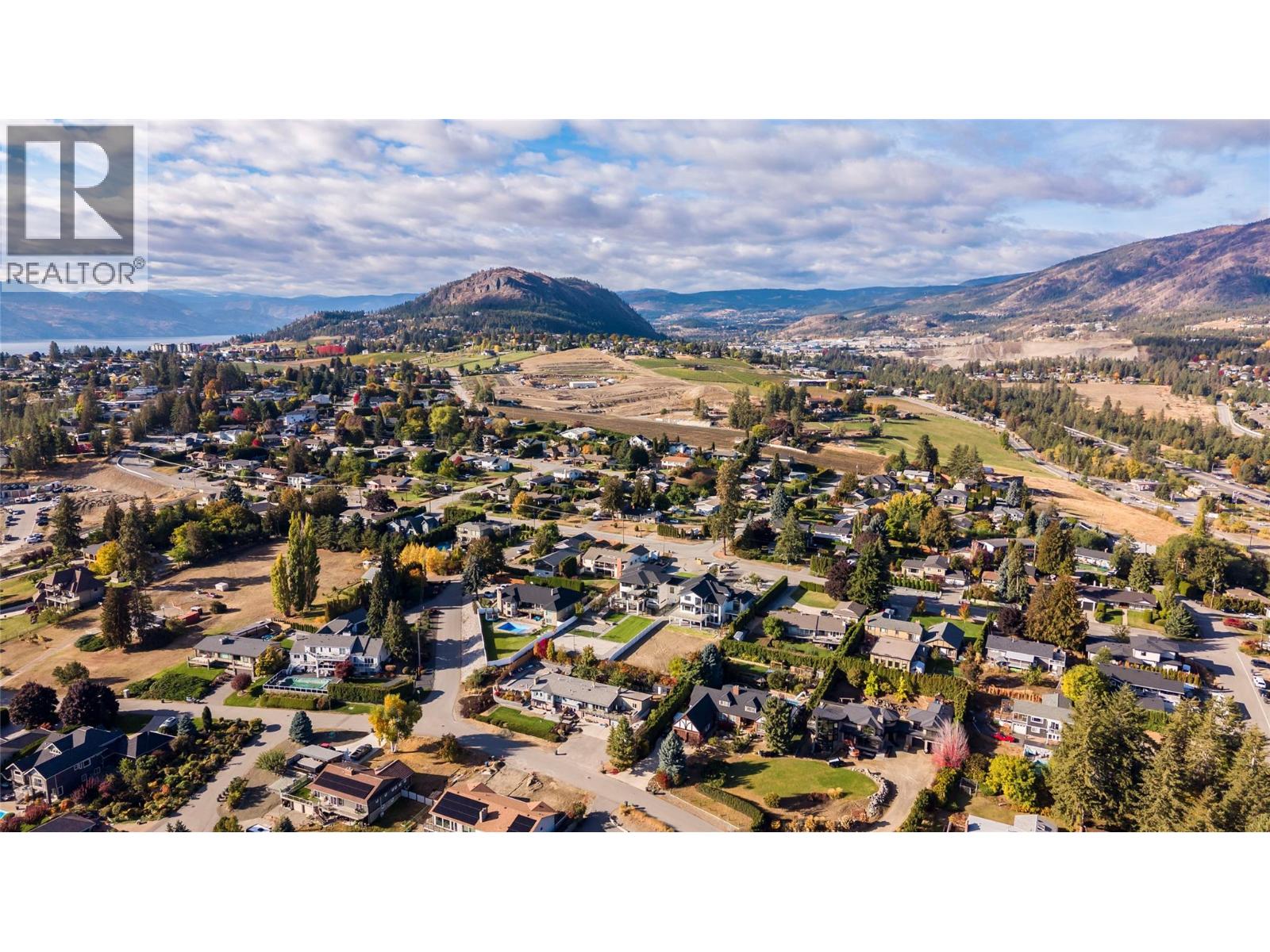  2235 Thacker Drive, West Kelowna
