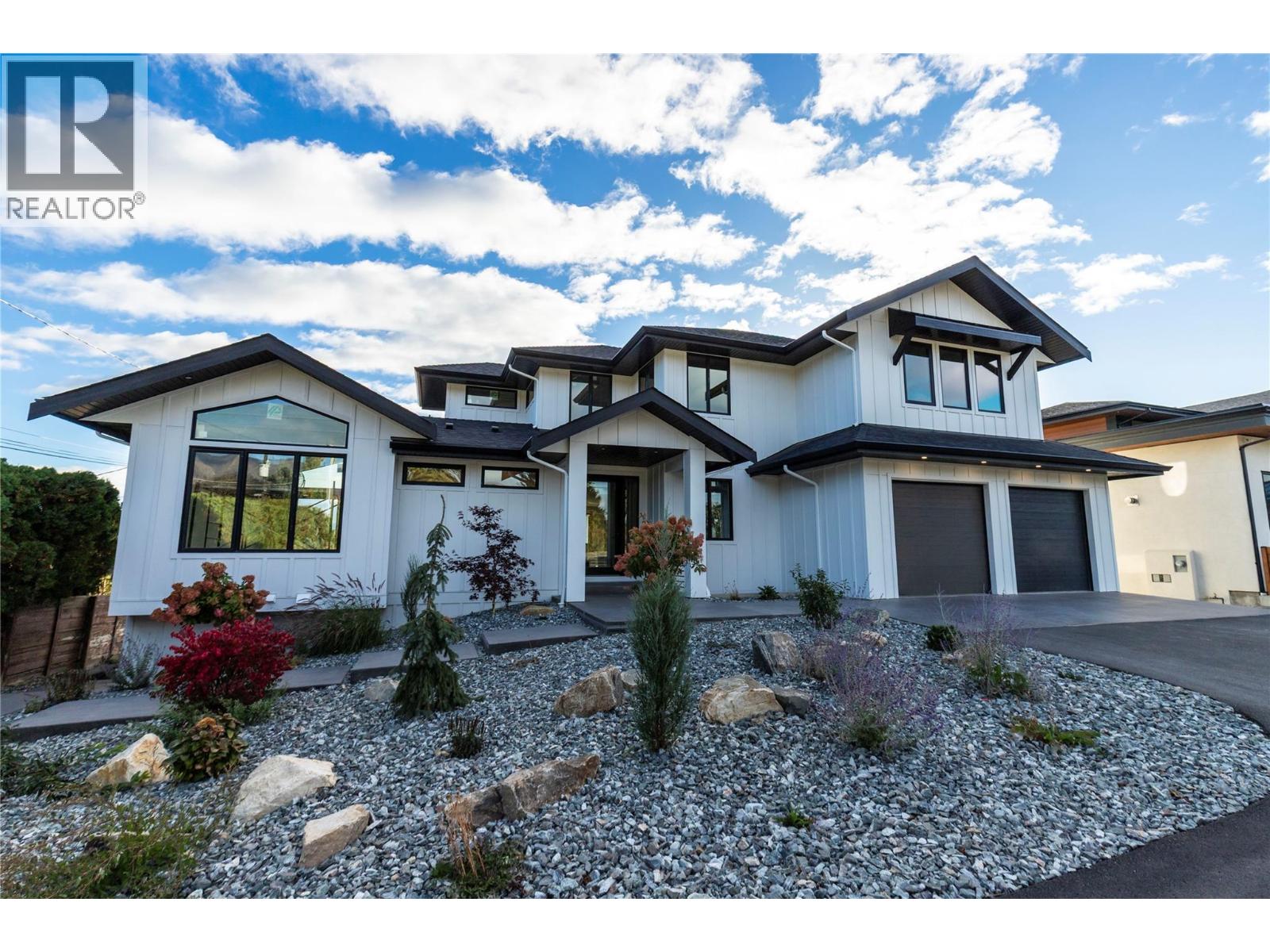  2235 Thacker Drive, West Kelowna
