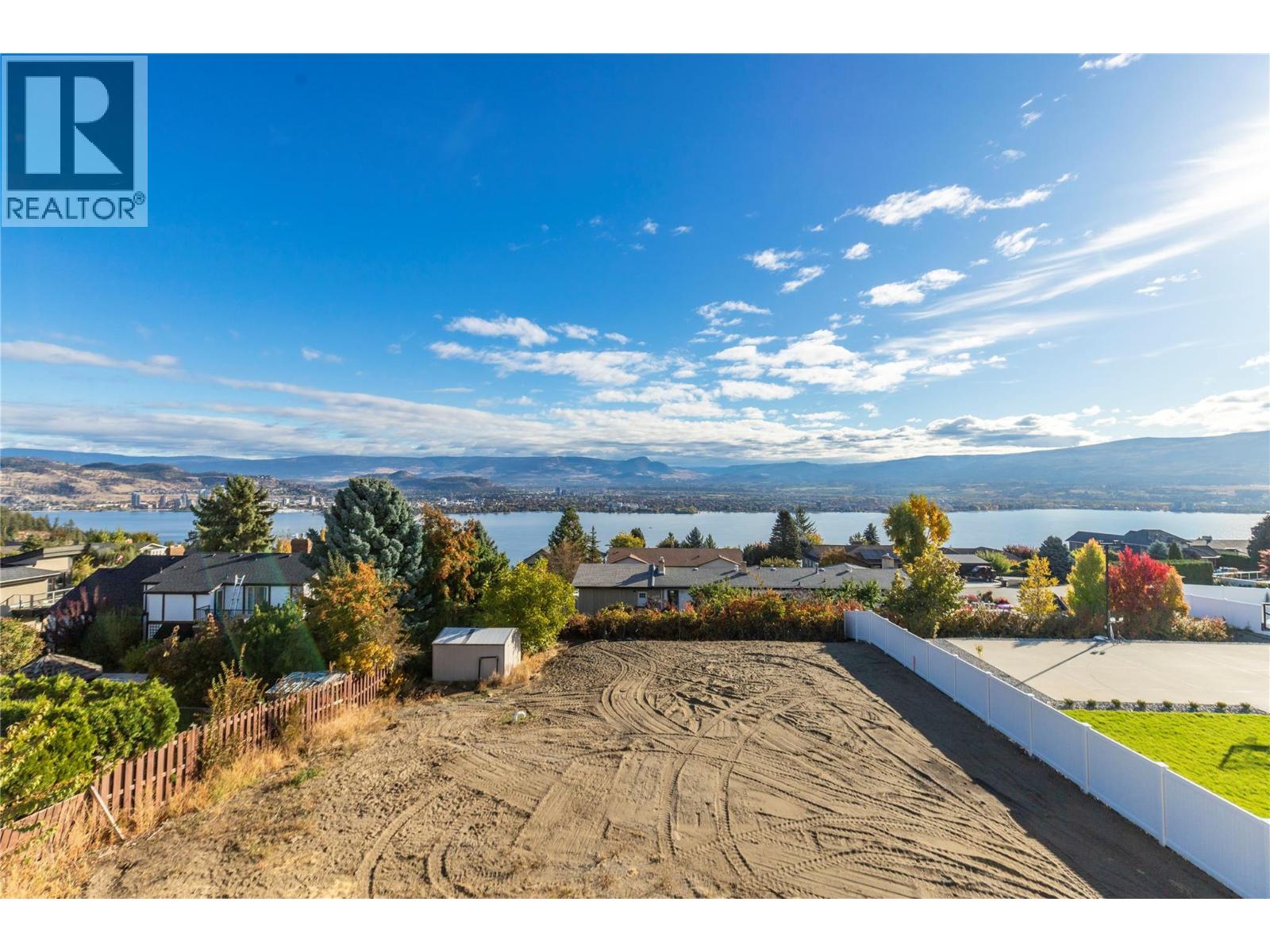  2235 Thacker Drive, West Kelowna