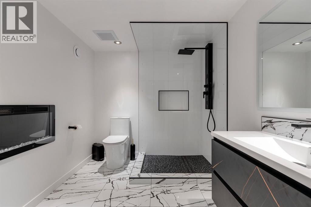 Single Family House for Sale in  Wood Valley Rise SW Woodbine Calgary 