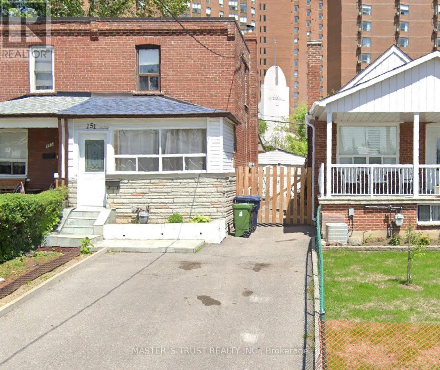 Listing photo of LOWER - 151 DYNEVOR ROAD