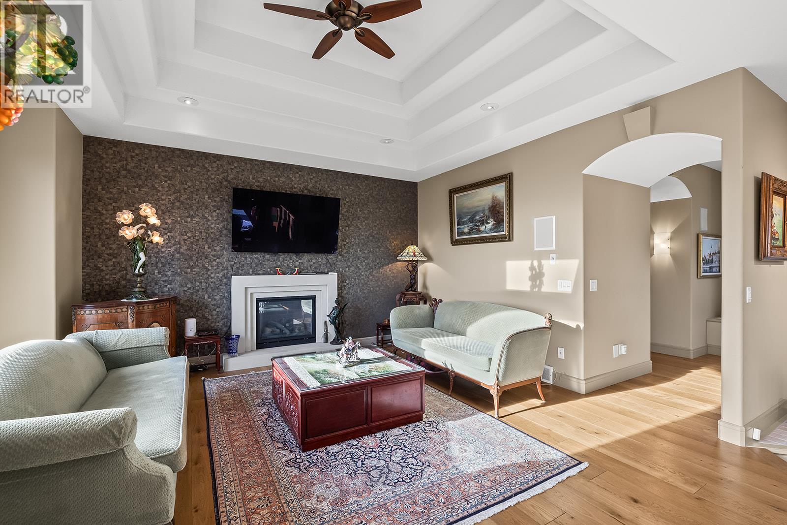  2376 Nahanni Court, Kelowna