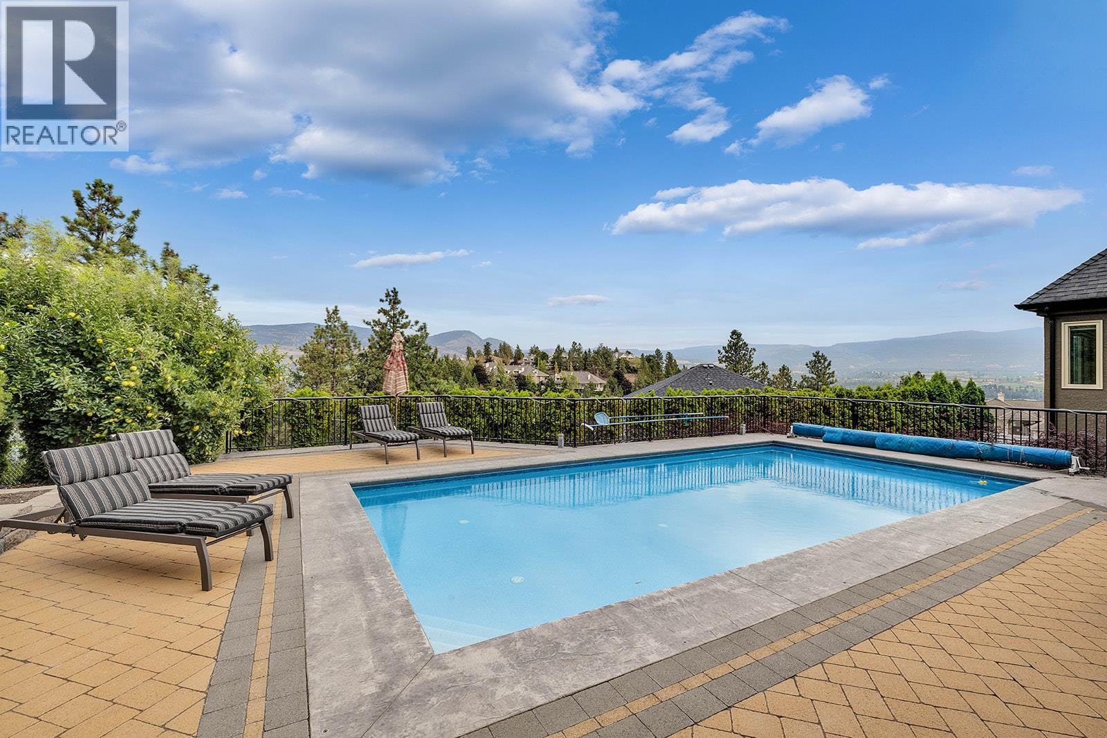  2376 Nahanni Court, Kelowna