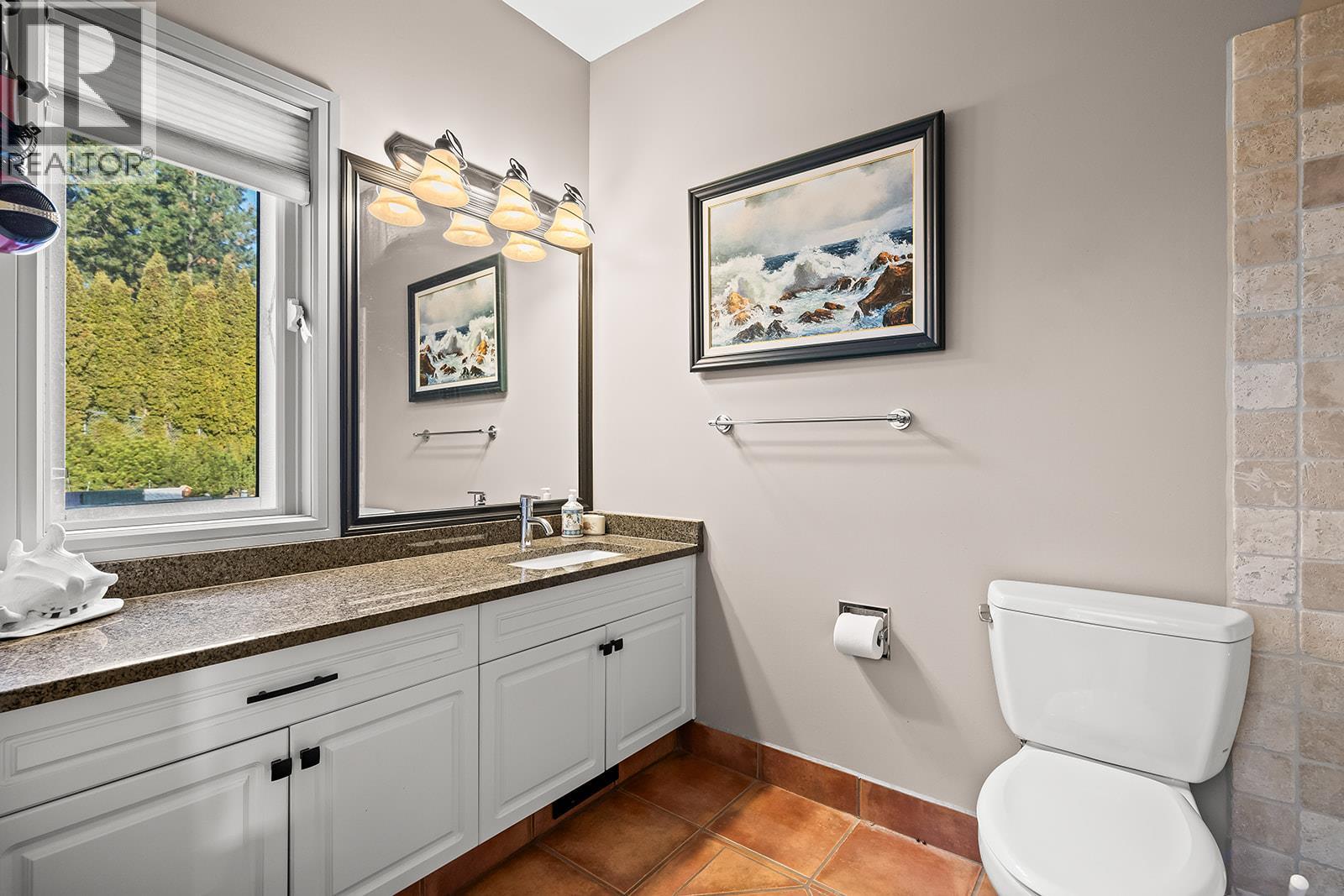  2376 Nahanni Court, Kelowna