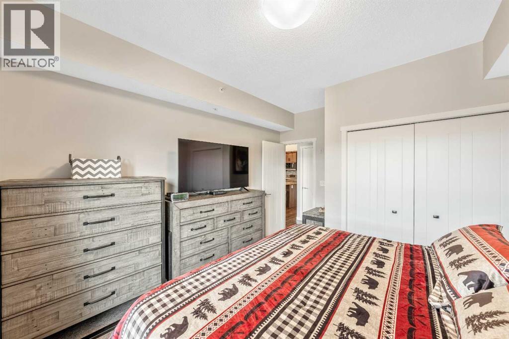 101 Sunset Drive, Cochrane