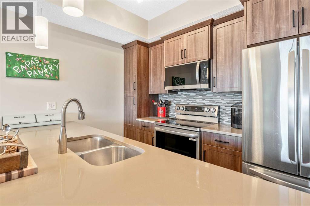 101 Sunset Drive, Cochrane