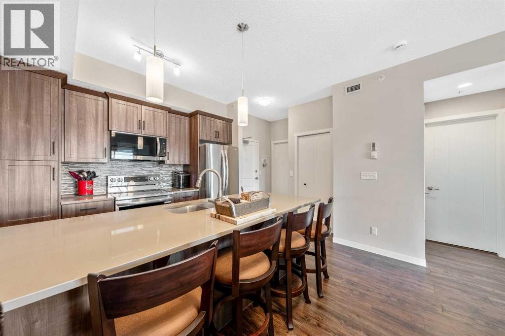 101 Sunset Drive, Cochrane