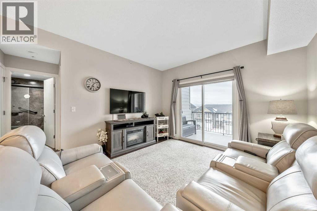 101 Sunset Drive, Cochrane