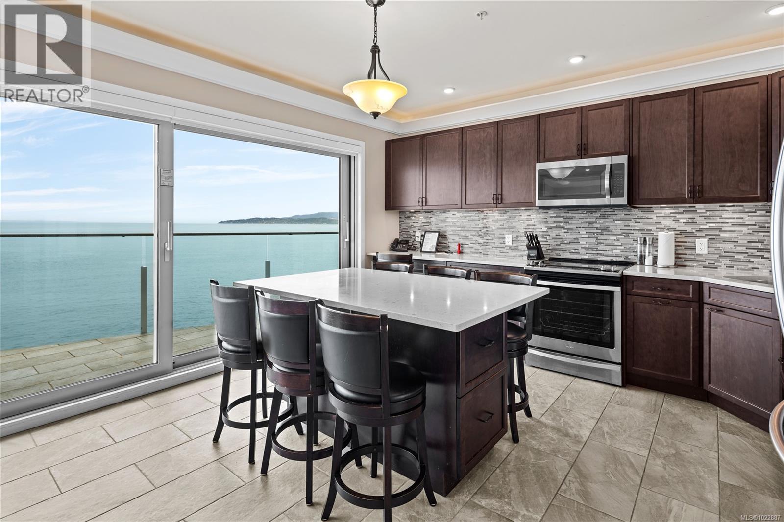 42B 1000 Sookepoint Pl, Sooke