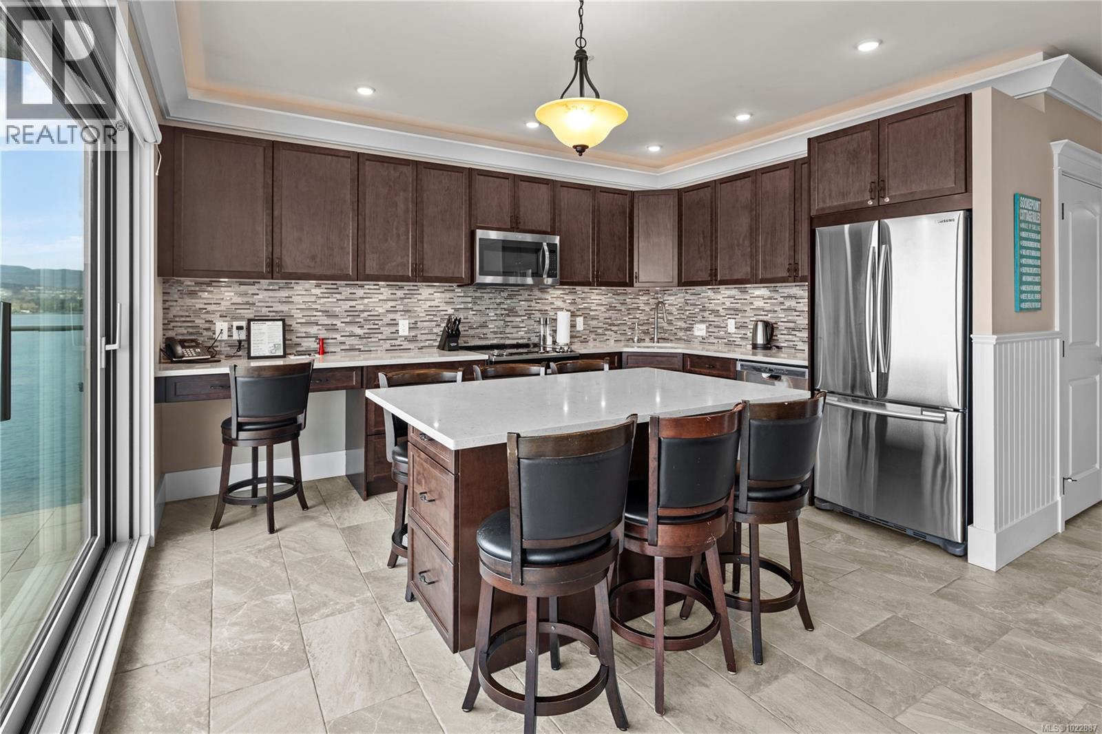 42B 1000 Sookepoint Pl, Sooke