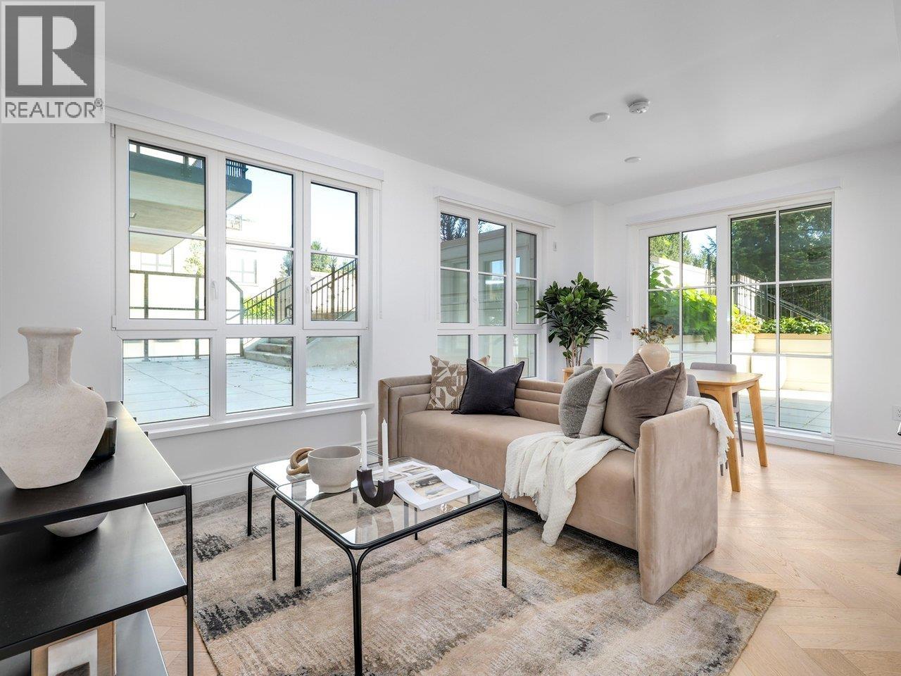 203 2096 W 47TH AVENUE, Vancouver