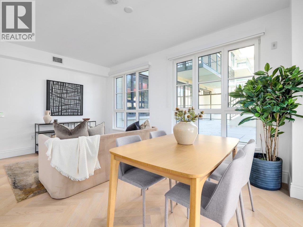 203 2096 W 47TH AVENUE, Vancouver