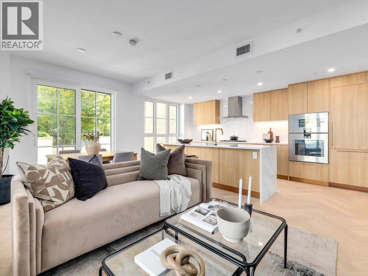 203 2096 W 47TH AVENUE, Vancouver