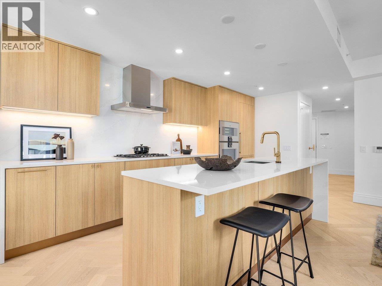 203 2096 W 47TH AVENUE, Vancouver