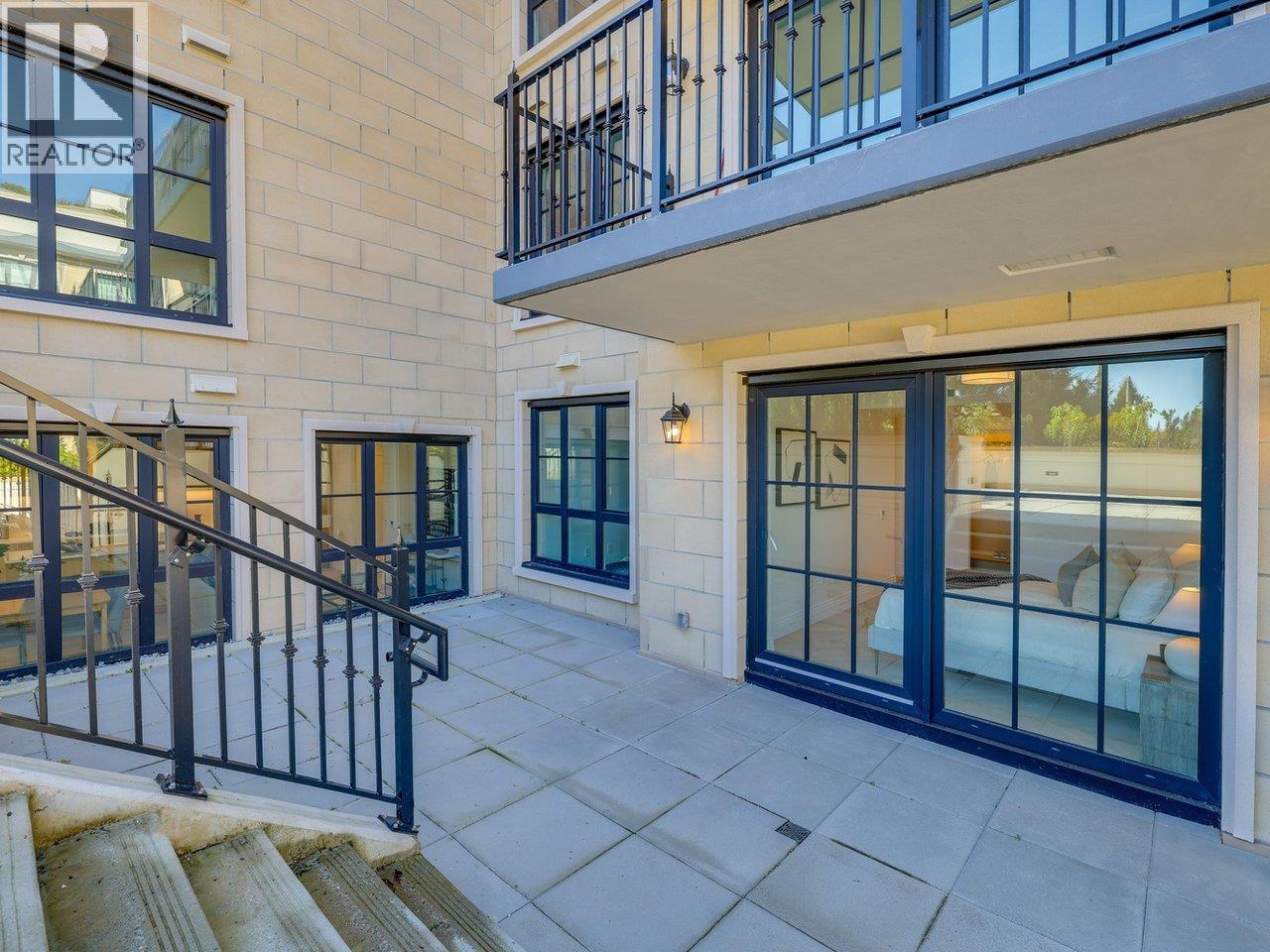 203 2096 W 47TH AVENUE, Vancouver