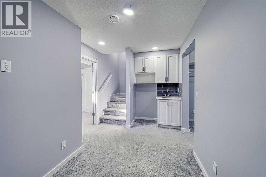 Single Family House for Sale in  Savanna Terrace NE Saddle Ridge Calgary 