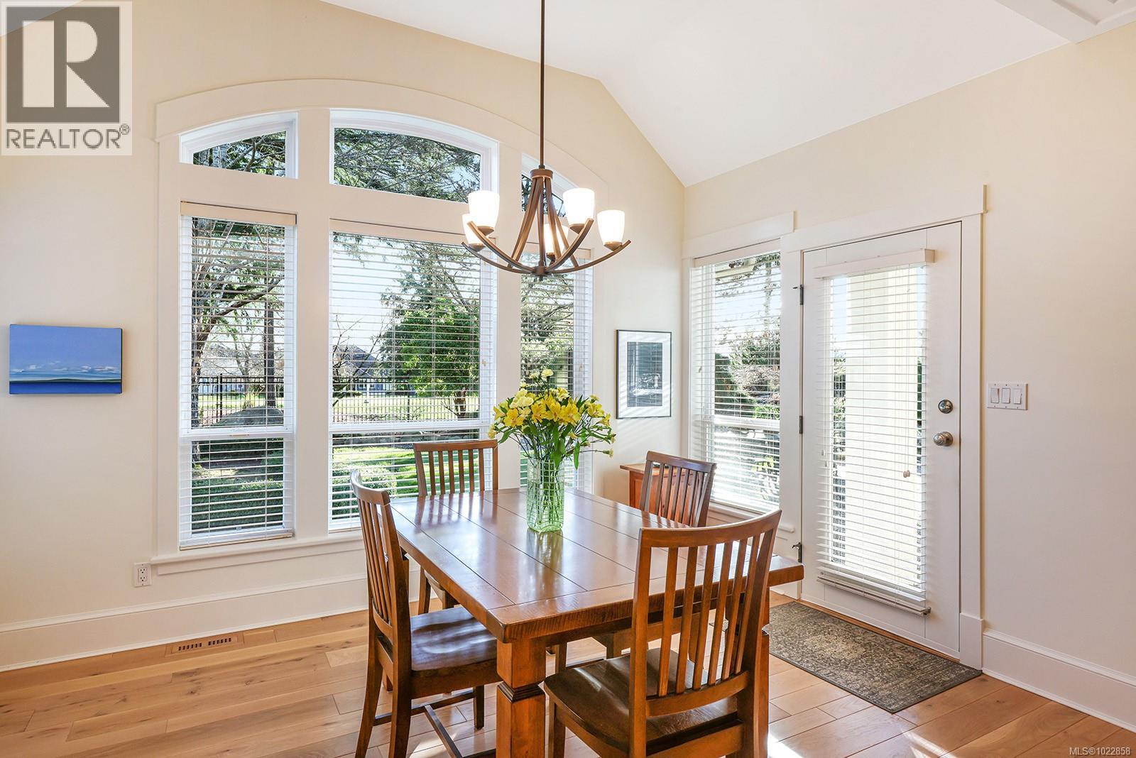 3386 Majestic Dr, Courtenay