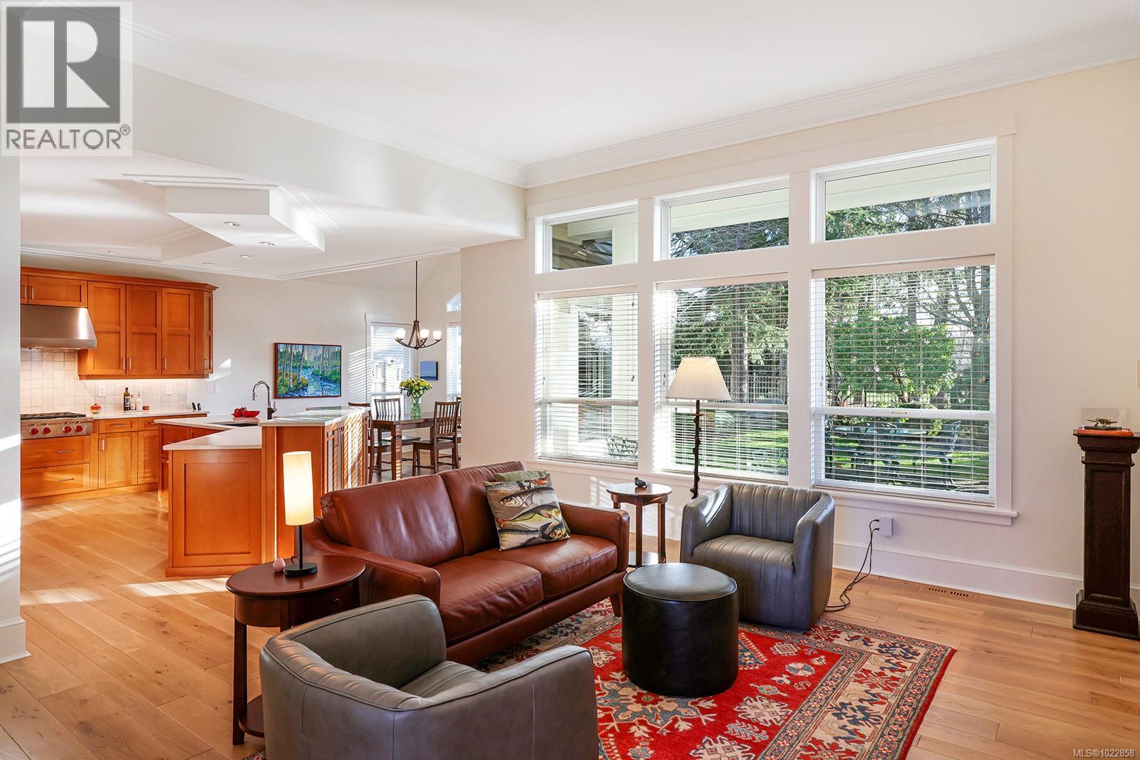 3386 Majestic Dr, Courtenay