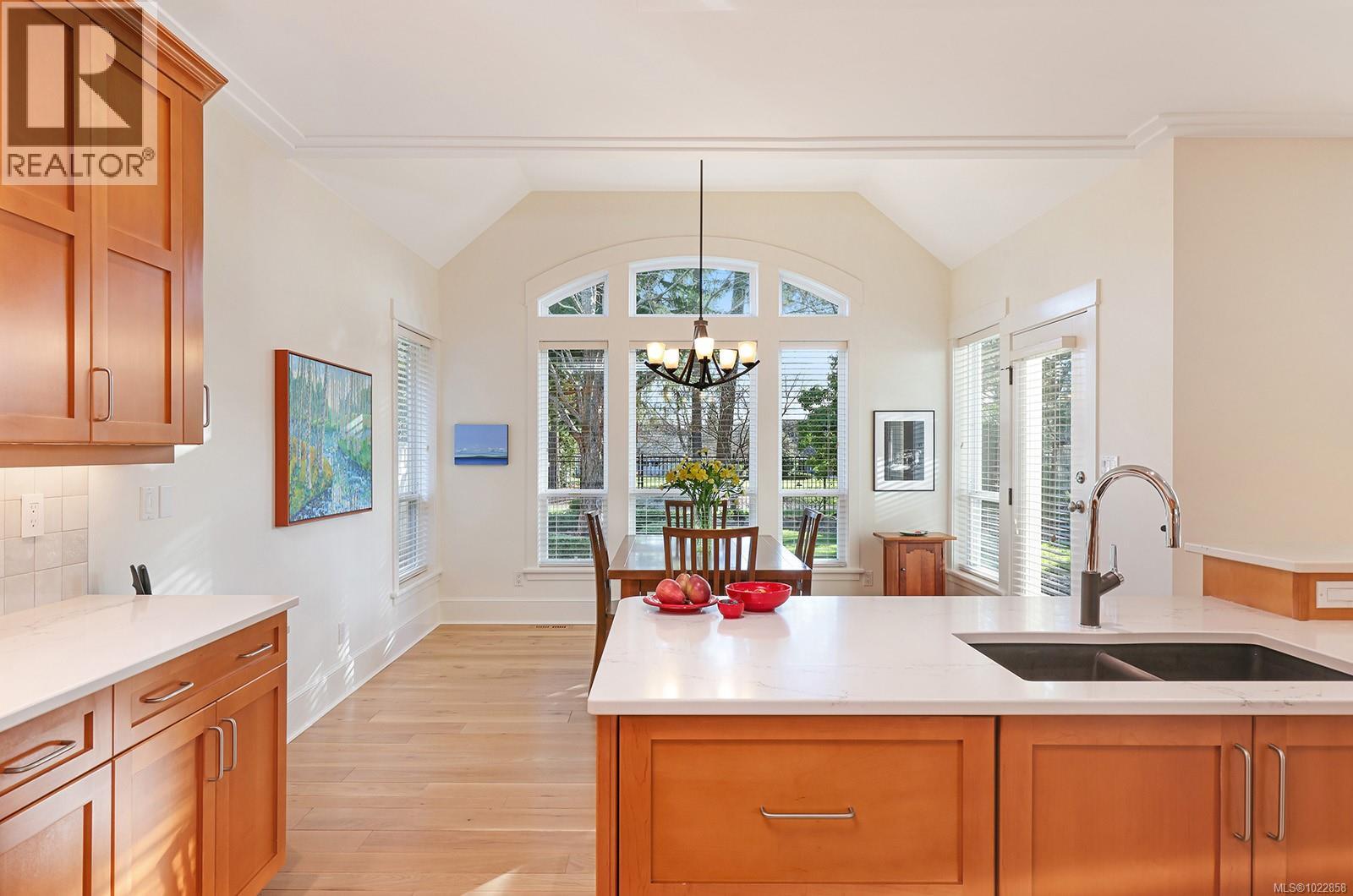 3386 Majestic Dr, Courtenay