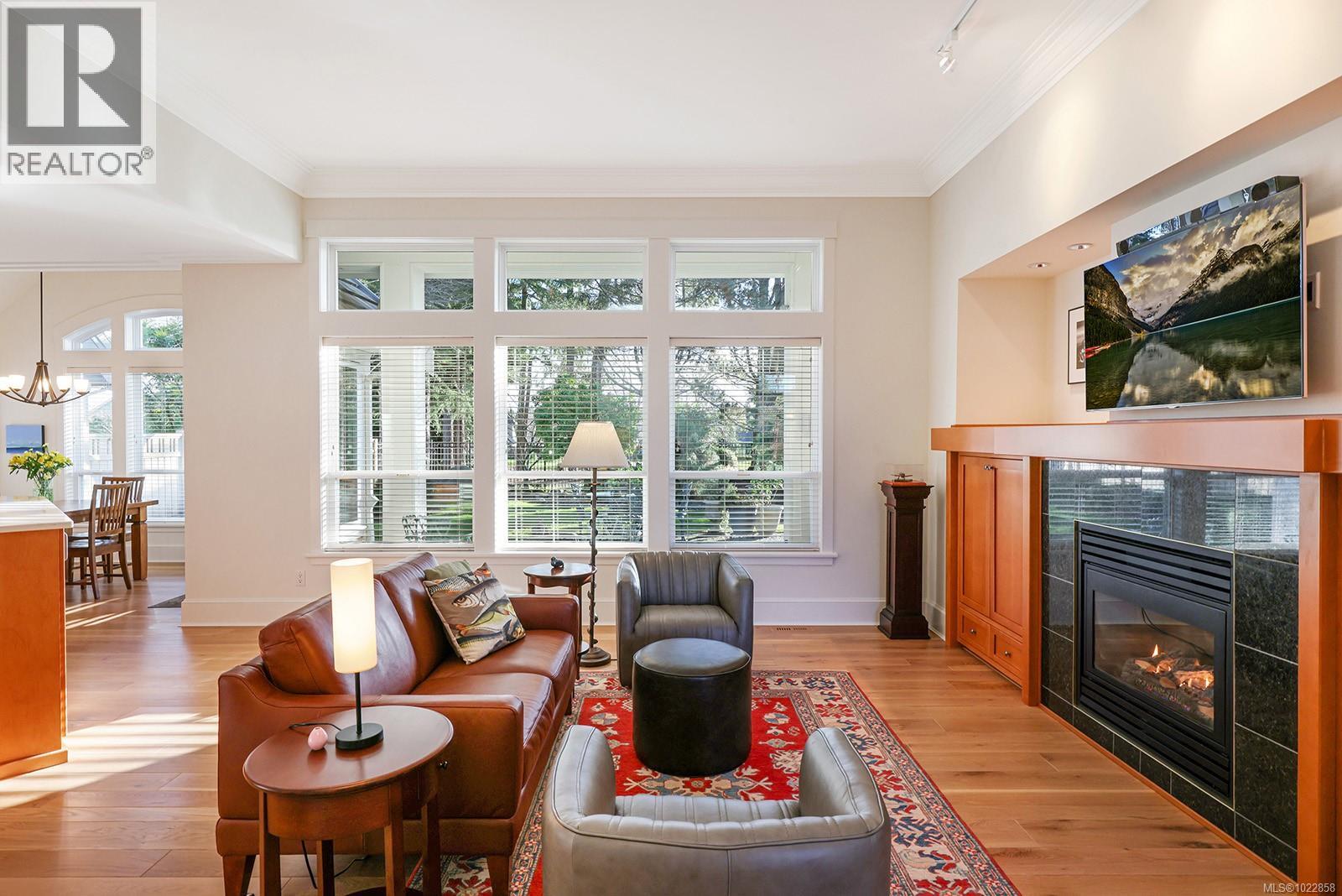 3386 Majestic Dr, Courtenay