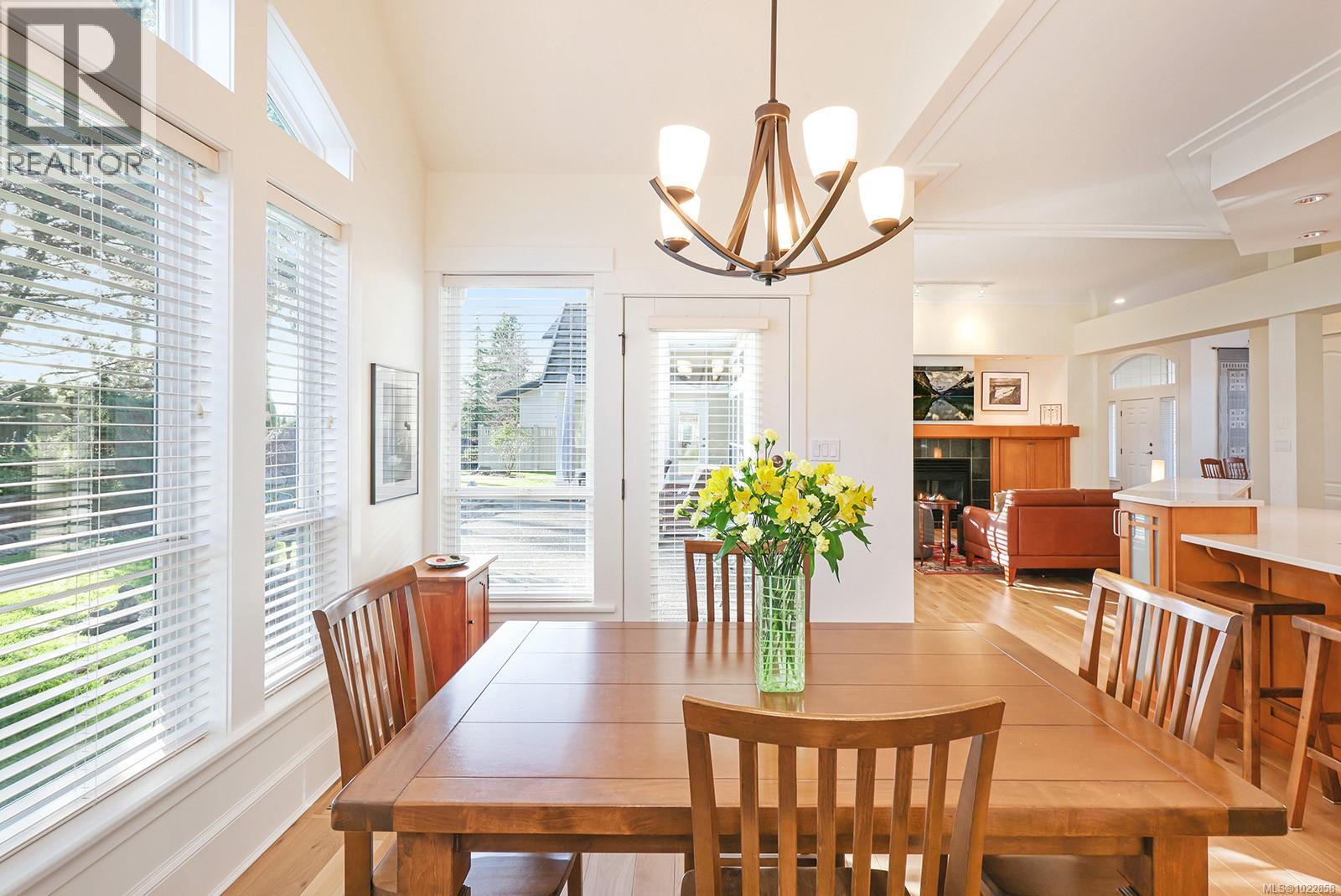 3386 Majestic Dr, Courtenay