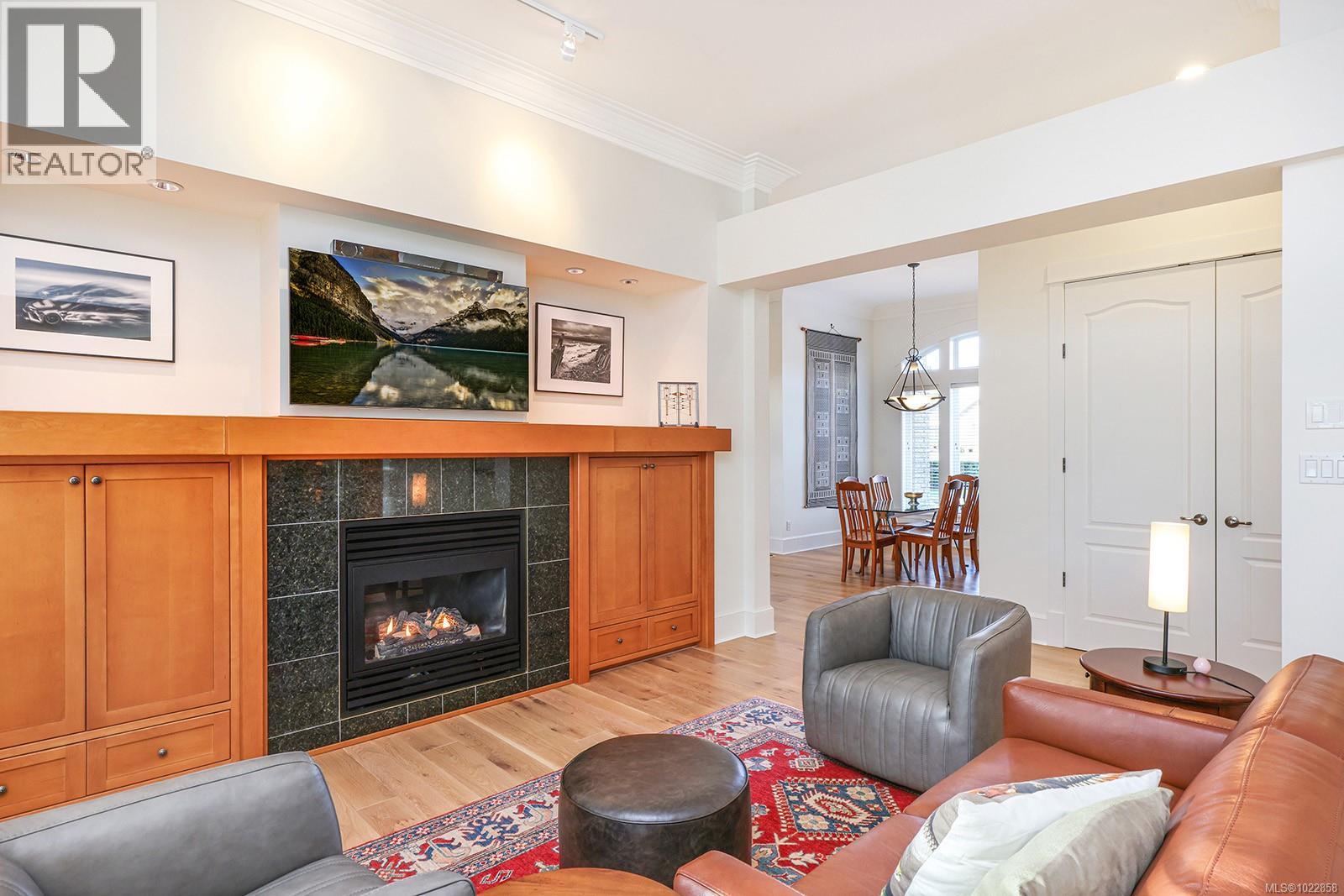 3386 Majestic Dr, Courtenay