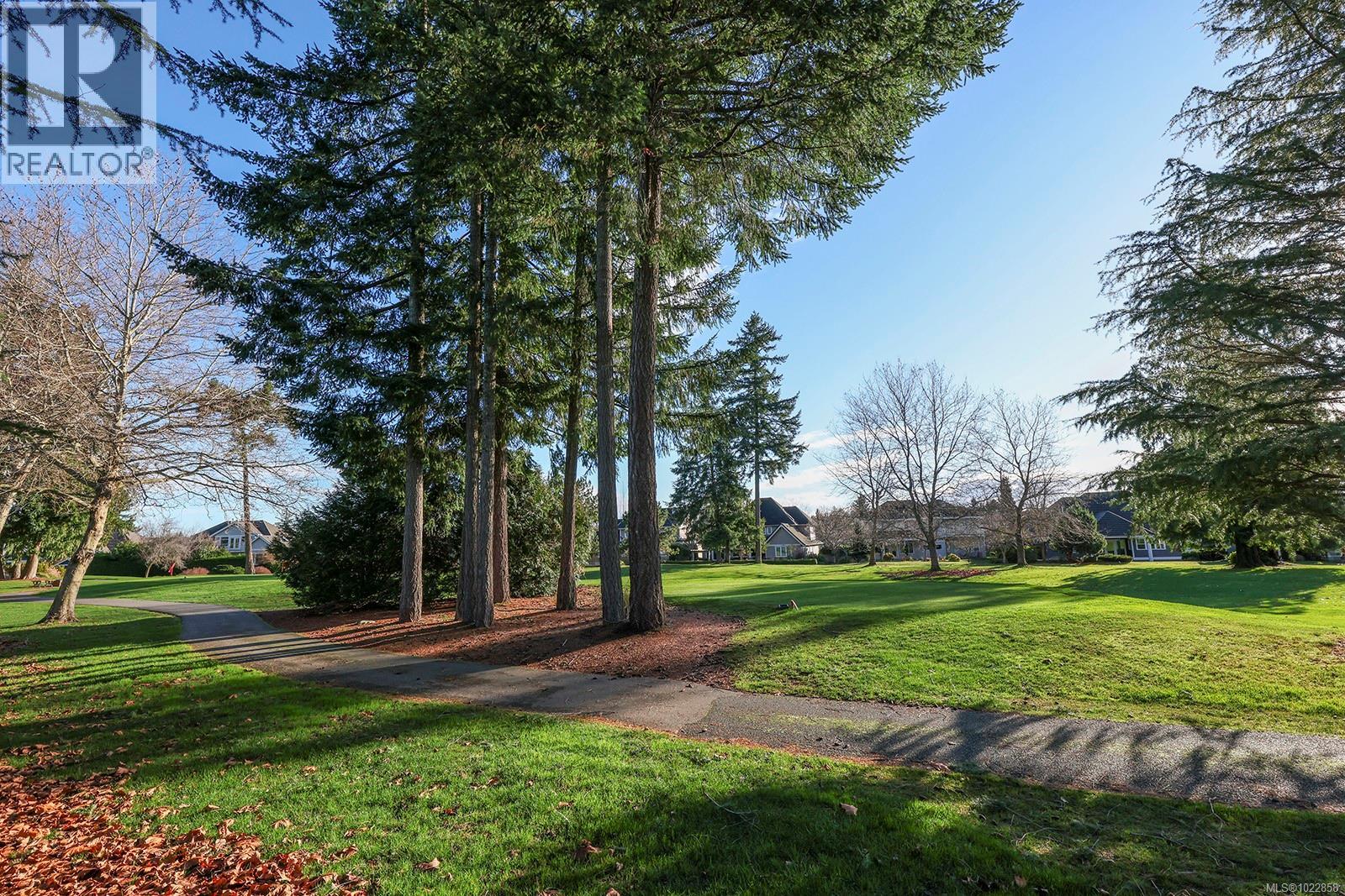 3386 Majestic Dr, Courtenay