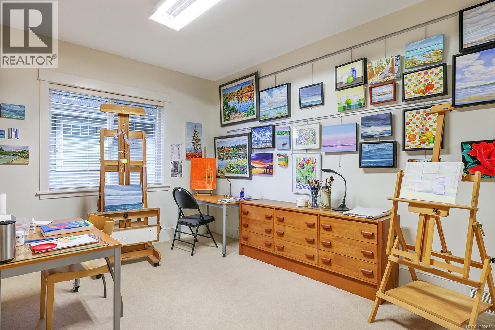 3386 Majestic Dr, Courtenay