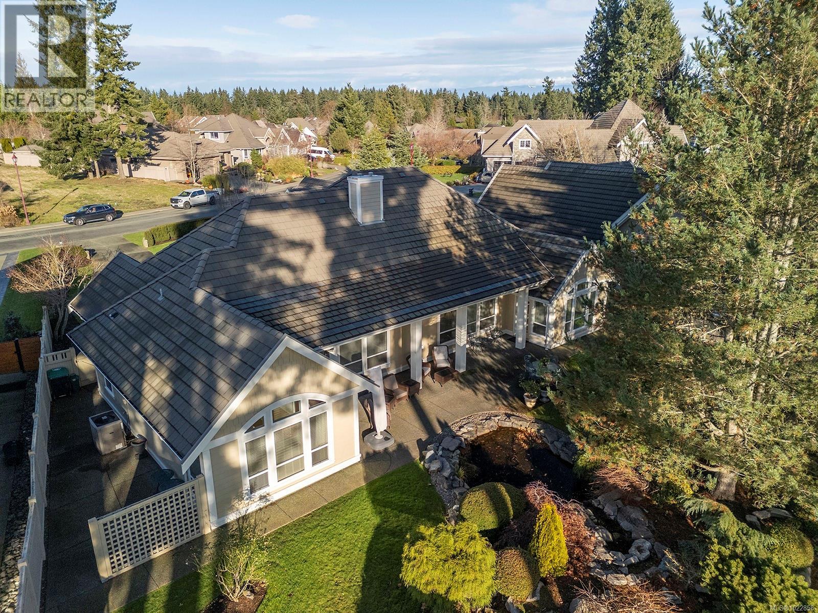 3386 Majestic Dr, Courtenay