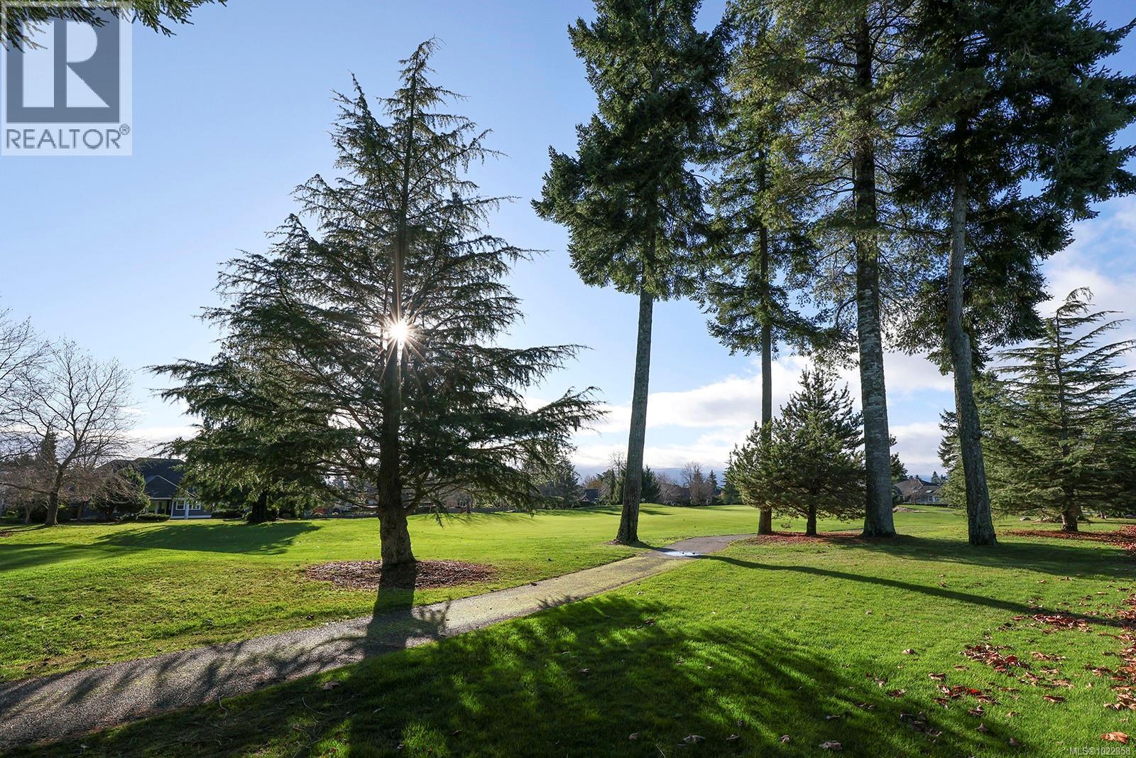 3386 Majestic Dr, Courtenay