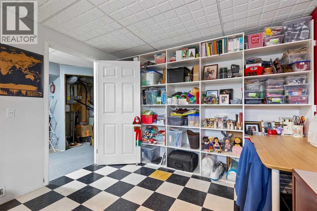 Single Family House for Sale in  Citadel Drive NW Citadel Calgary 