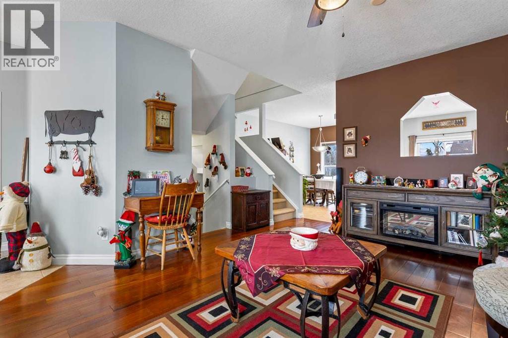 Single Family House for Sale in  Citadel Drive NW Citadel Calgary 