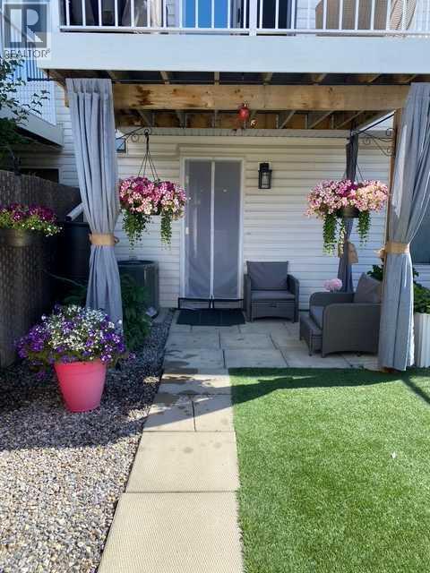 Single Family House for Sale in  Citadel Drive NW Citadel Calgary 