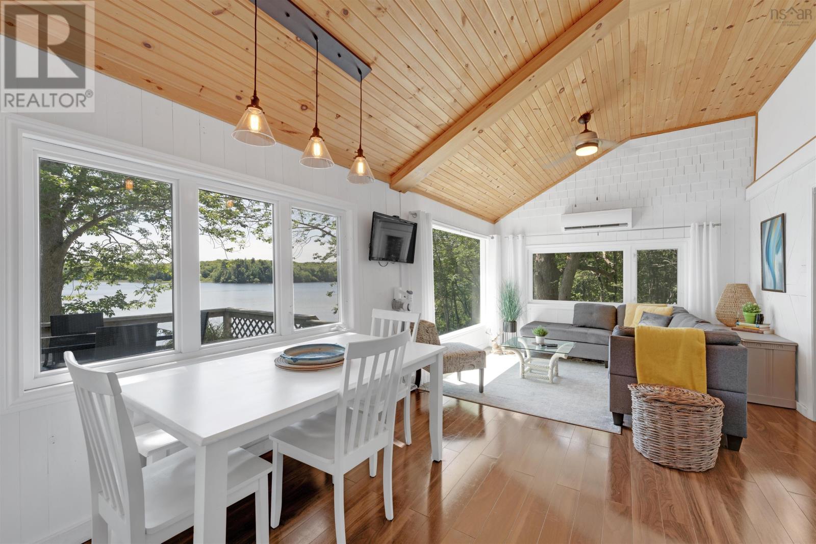 Property 27 of 43 of 5232 Highway 340