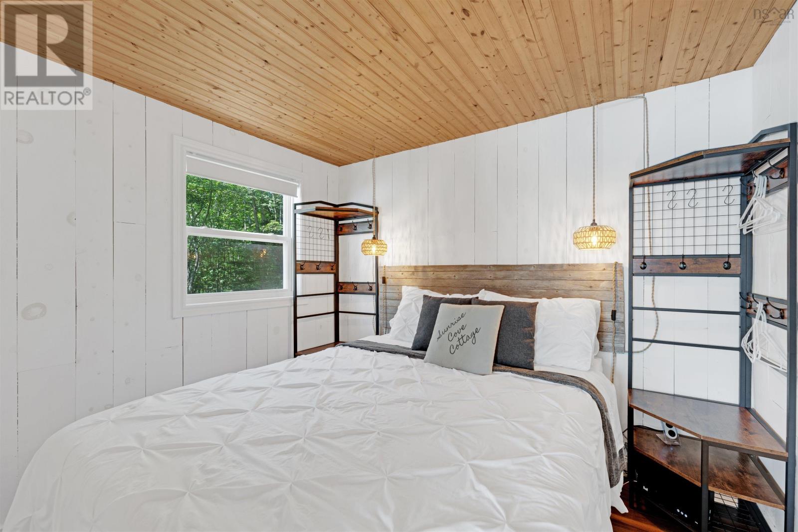 Property 35 of 44 of 5232 Highway 340