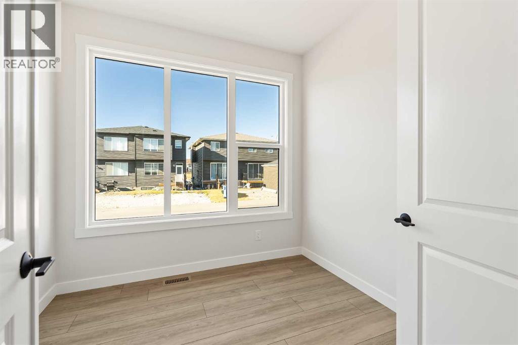 Single Family House for Sale in  Creekstone Circle SW Pine Creek Calgary 