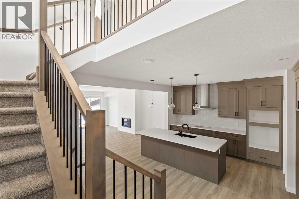 Single Family House for Sale in  Creekstone Circle SW Pine Creek Calgary 