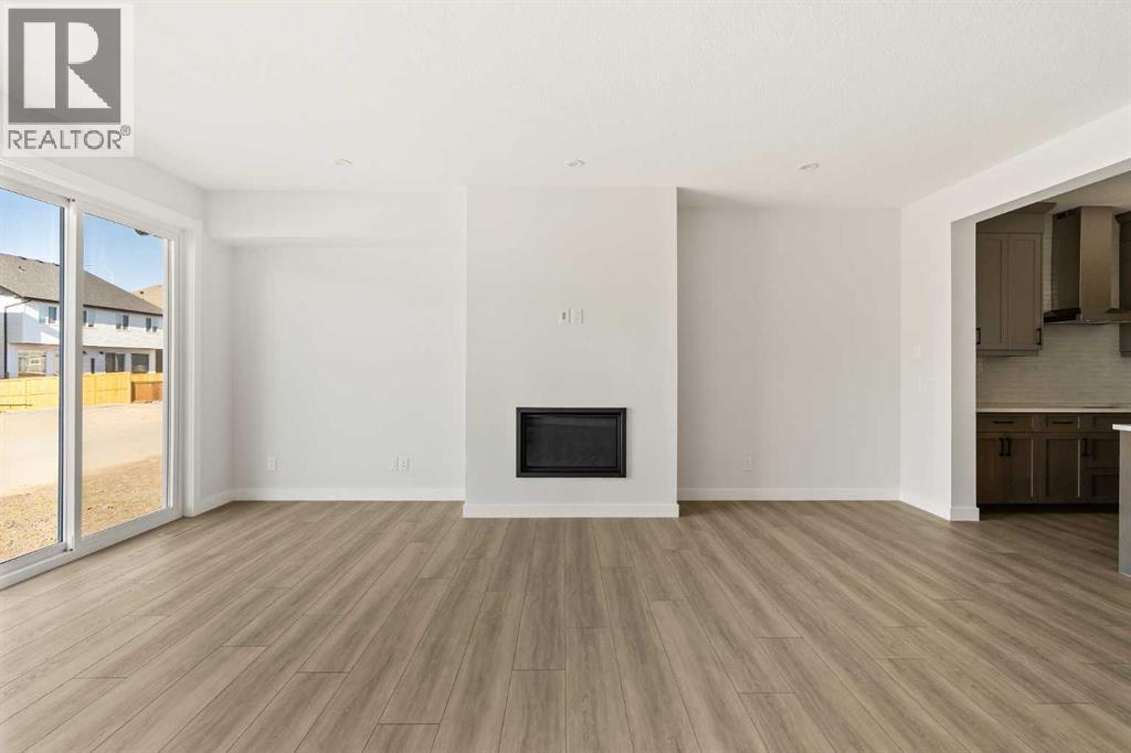 Single Family House for Sale in  Creekstone Circle SW Pine Creek Calgary 