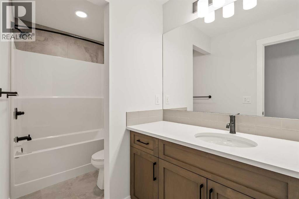 Single Family House for Sale in  Creekstone Circle SW Pine Creek Calgary 