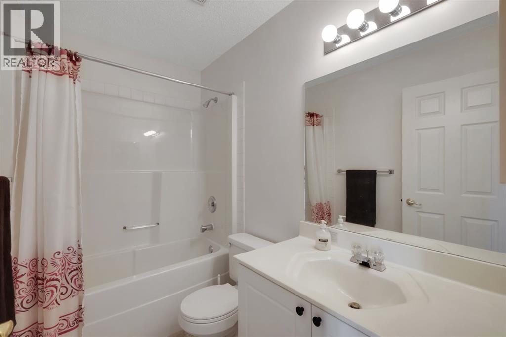 Single Family House for Sale in  Taravista Crescent NE Taradale Calgary 