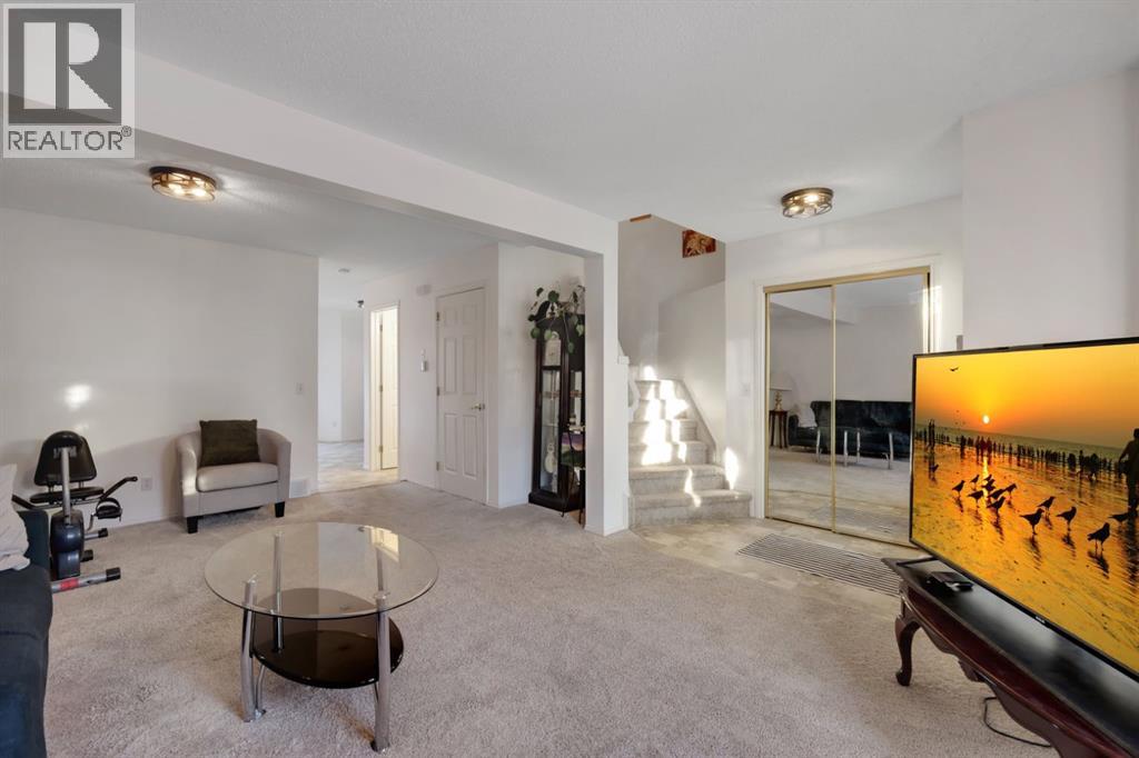 Single Family House for Sale in  Taravista Crescent NE Taradale Calgary 