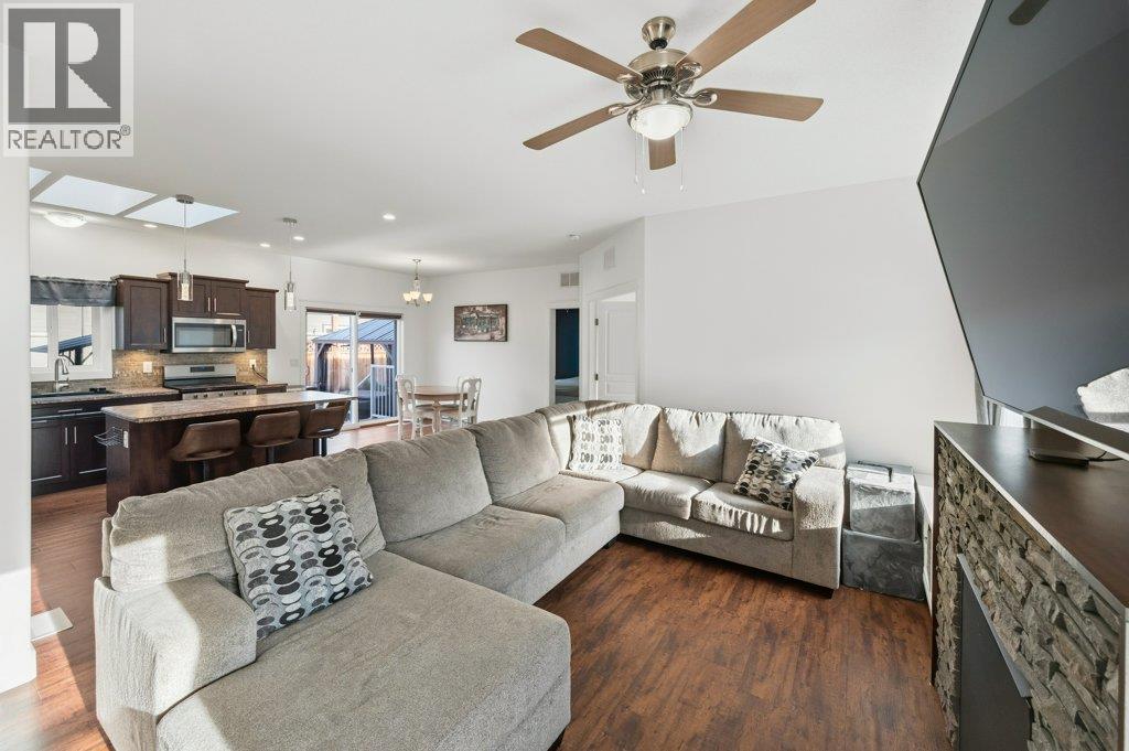 8300 Gallagher Lake Frontage Road Unit# 118, Oliver