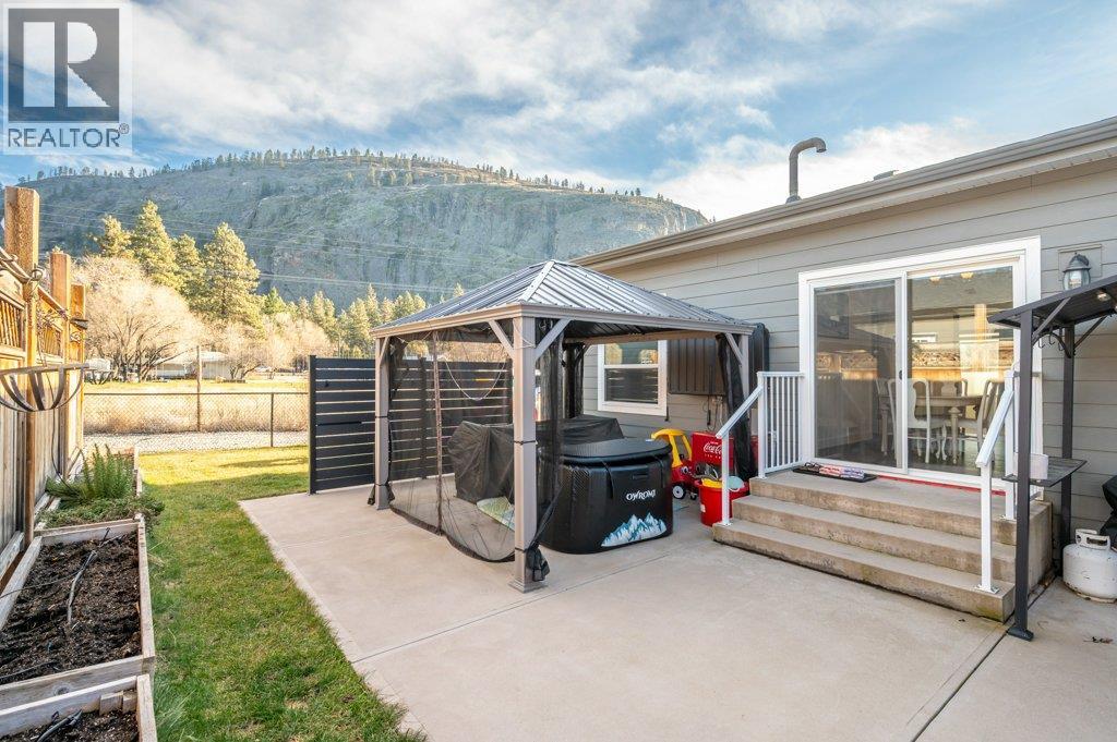 8300 Gallagher Lake Frontage Road Unit# 118, Oliver