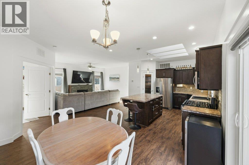 8300 Gallagher Lake Frontage Road Unit# 118, Oliver