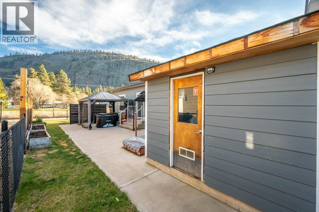 8300 Gallagher Lake Frontage Road Unit# 118, Oliver