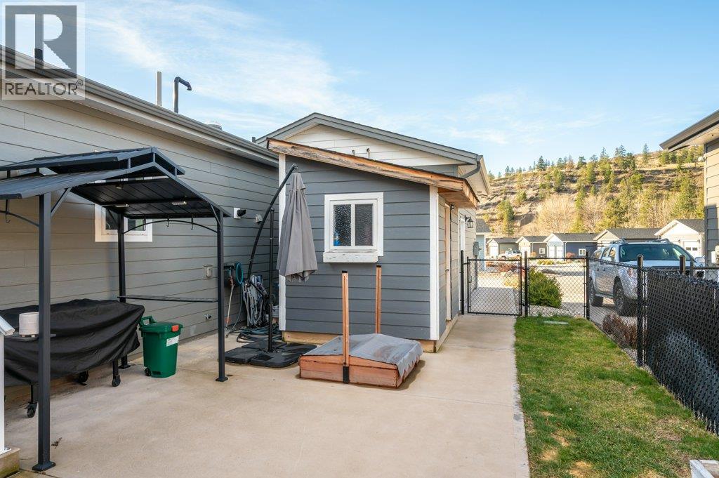 8300 Gallagher Lake Frontage Road Unit# 118, Oliver