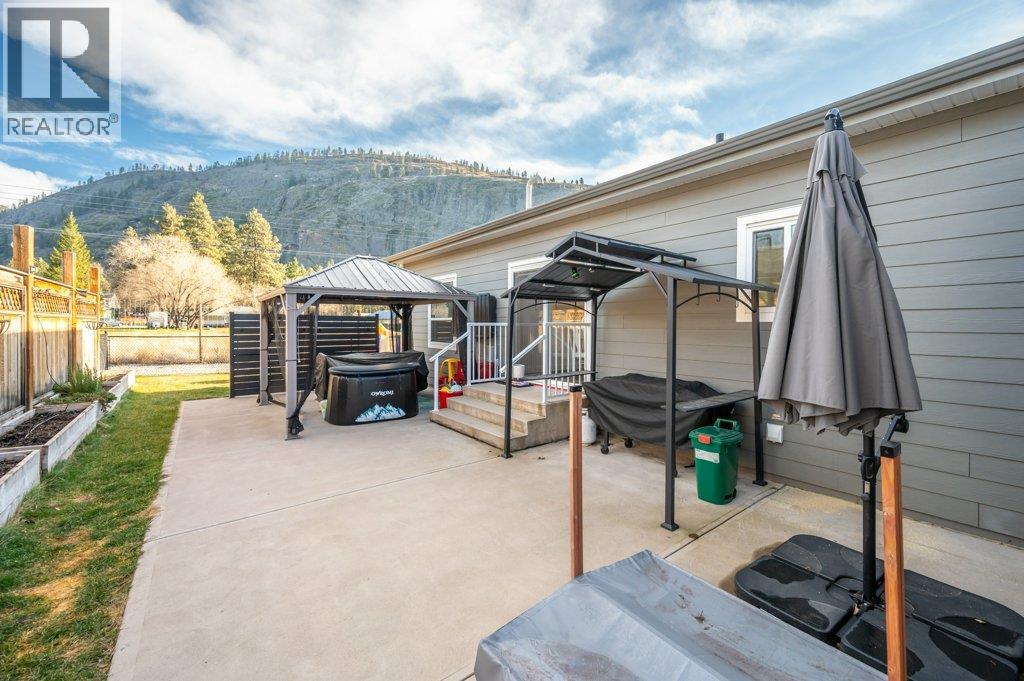 8300 Gallagher Lake Frontage Road Unit# 118, Oliver