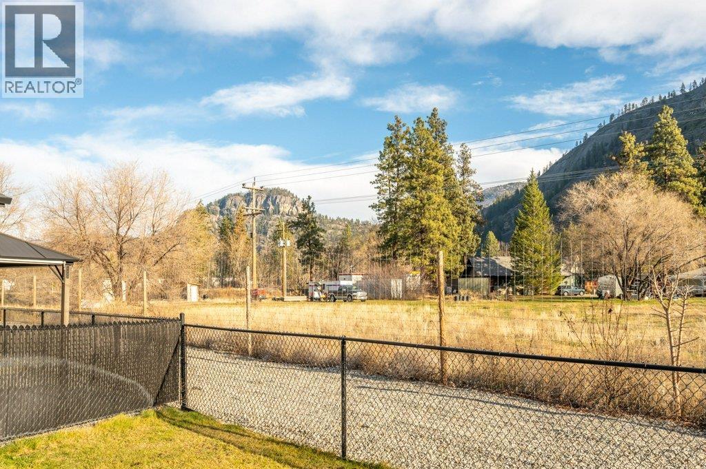 8300 Gallagher Lake Frontage Road Unit# 118, Oliver