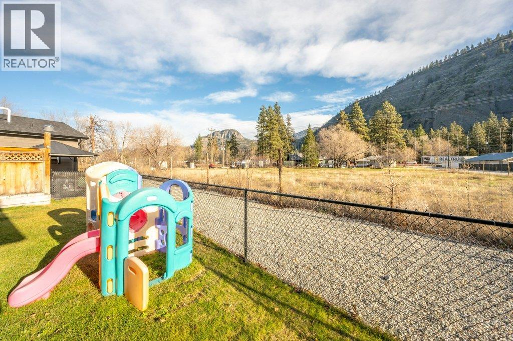 8300 Gallagher Lake Frontage Road Unit# 118, Oliver